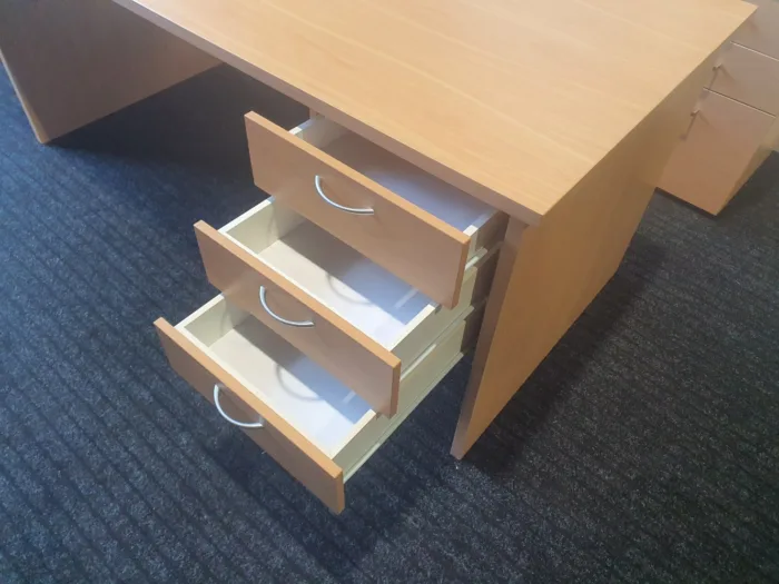 Tawa office desk / Straight desk - Image 2